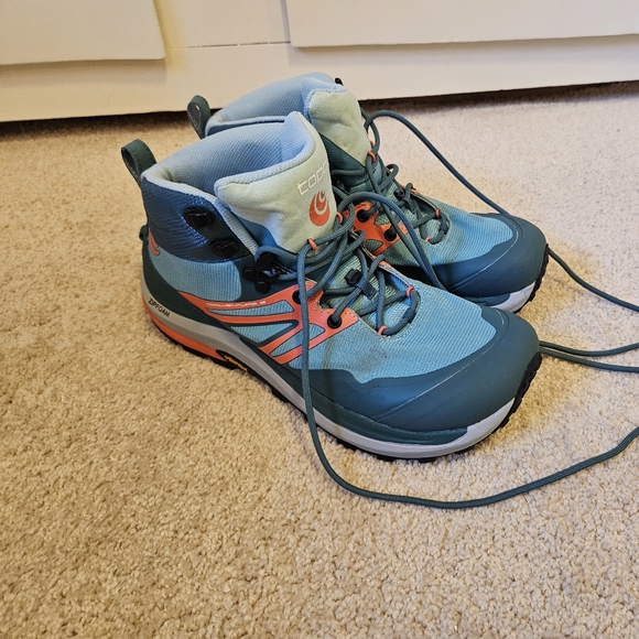 Topo Athletic Trailventure 2 Women's size 10 - Picture 1 of 4